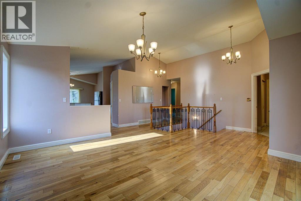 6 Tamarack Road — photo 8
