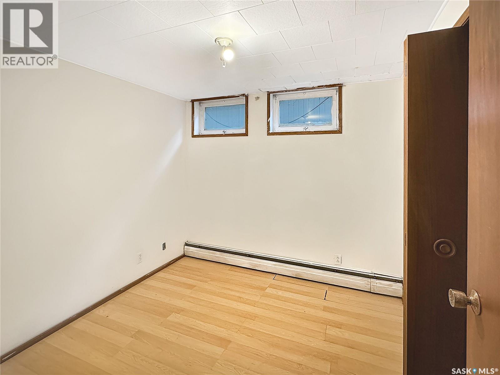 208 Lorne STREET — photo 13
