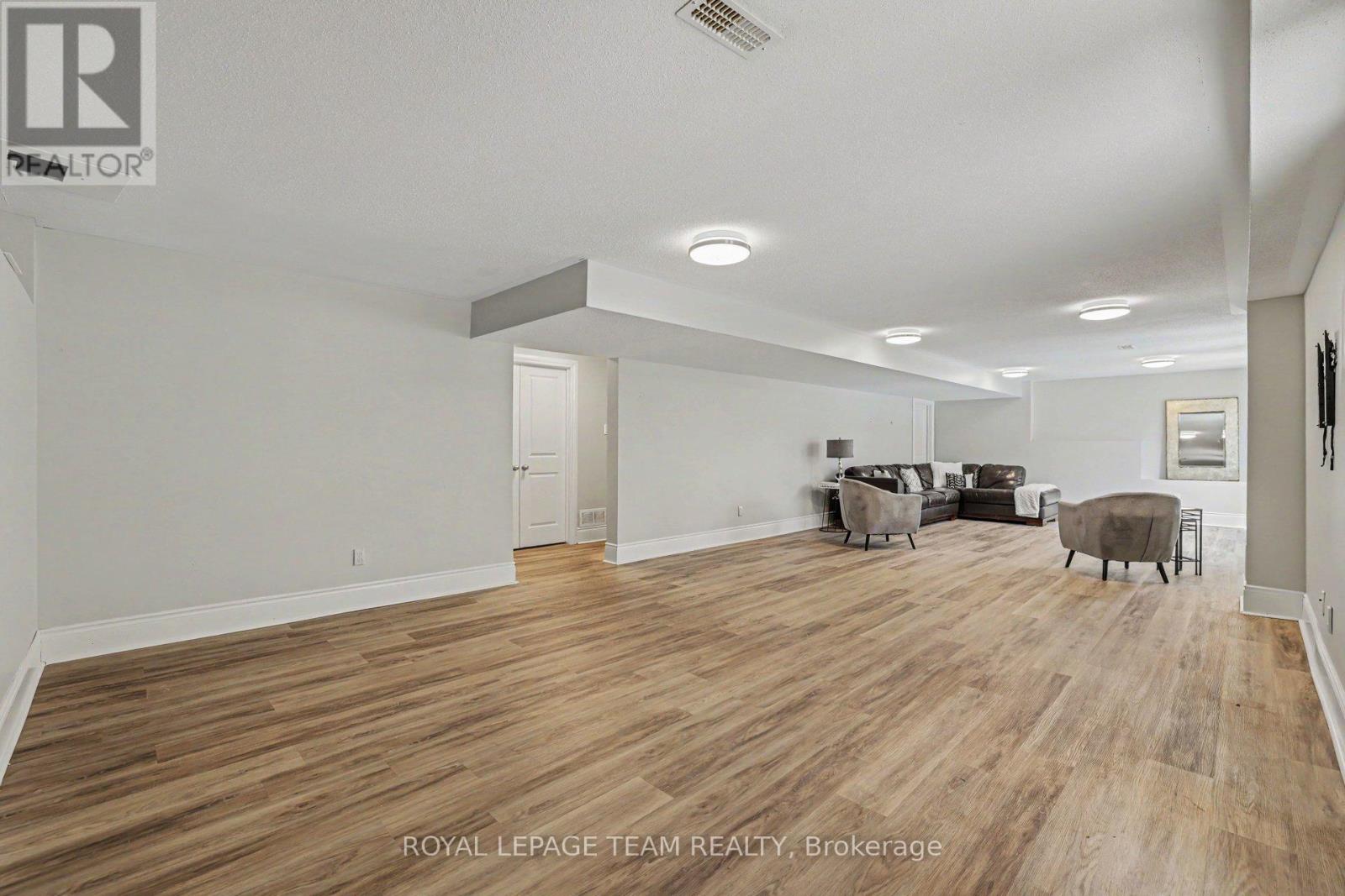 4 Bed, 5 Bath House for Sale in Ottawa – 594 OVERLAND DRIVE, Ottawa – MLS# X13423572 - Image 38