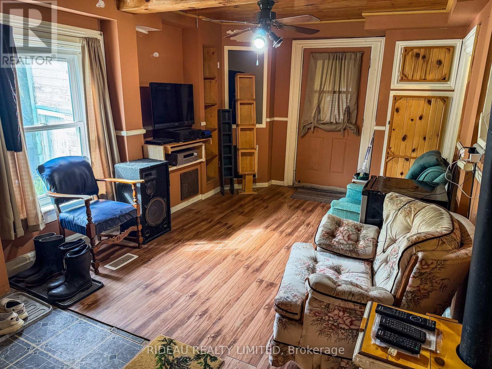20 KINGSTON STREET - 5