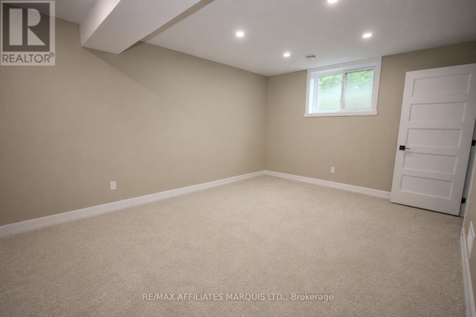 21477 MACGREGOR DRIVE - 14
