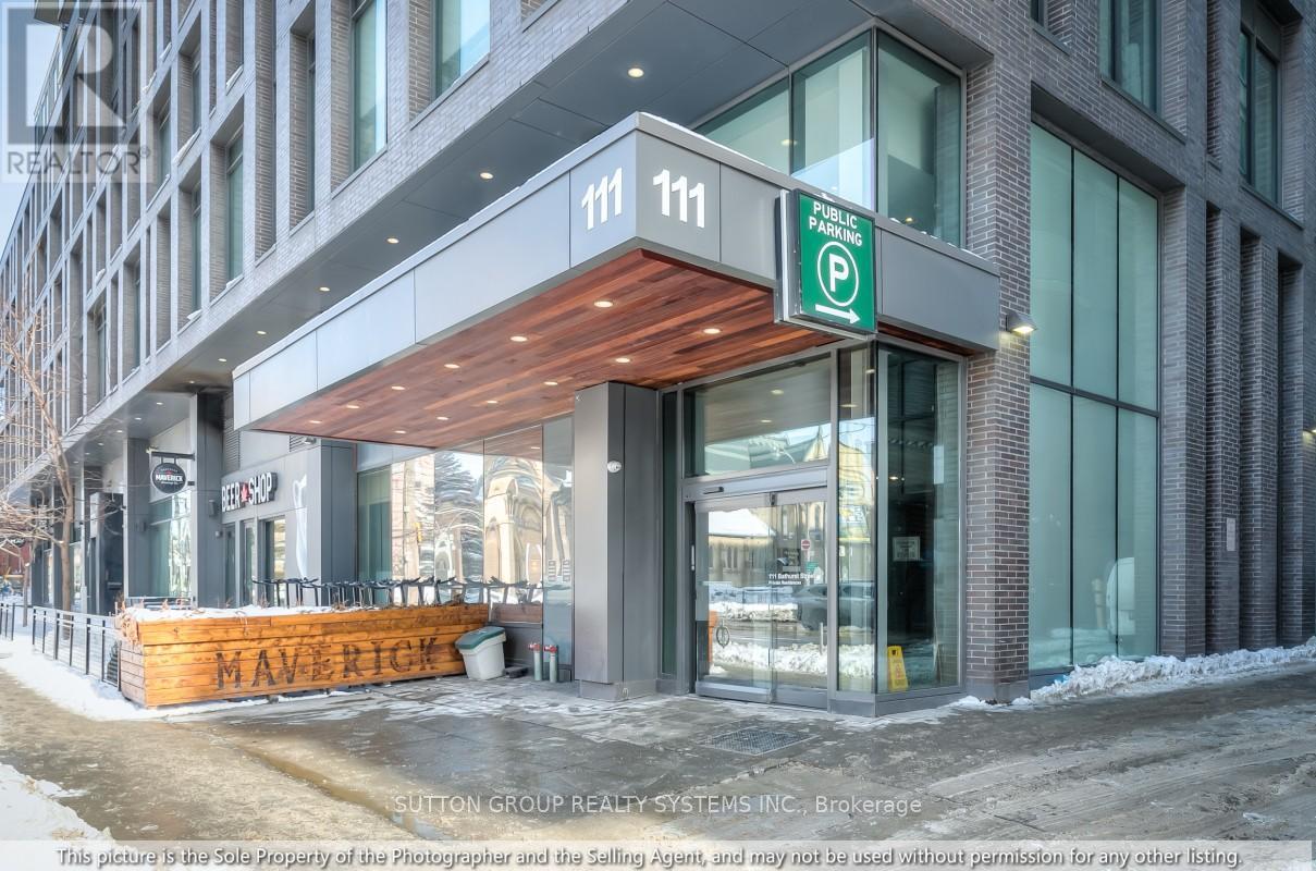 Listing photo of 523 - 111 BATHURST STREET