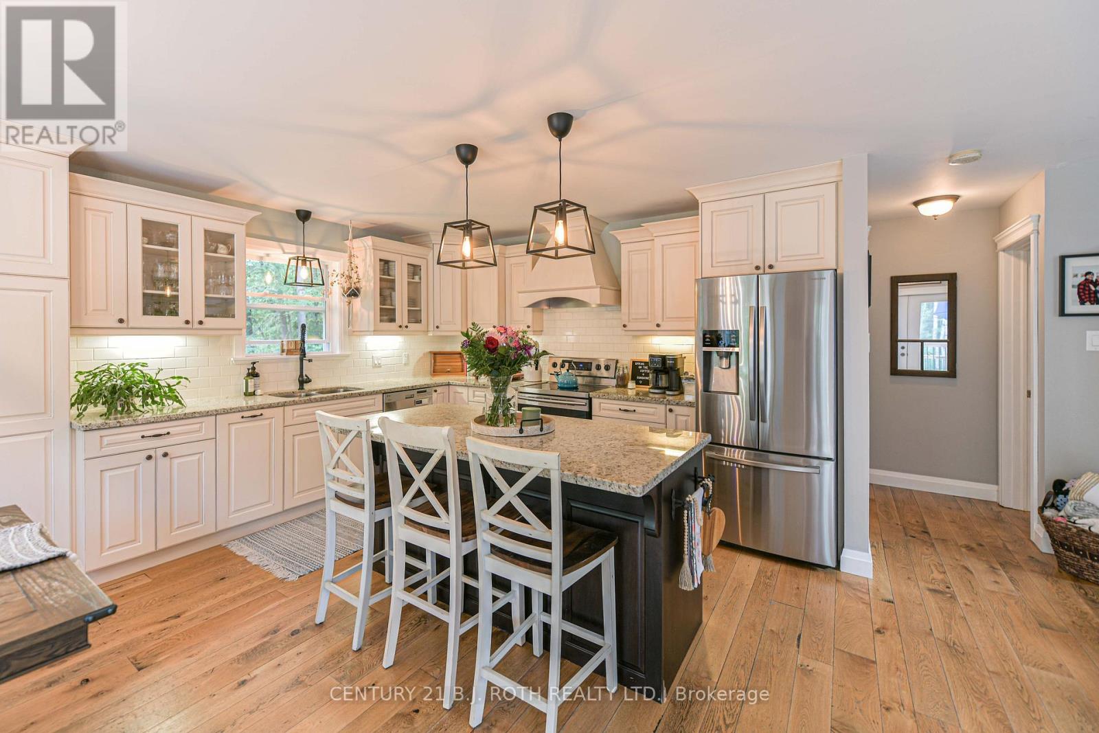 2833 SWITCH ROAD - 26