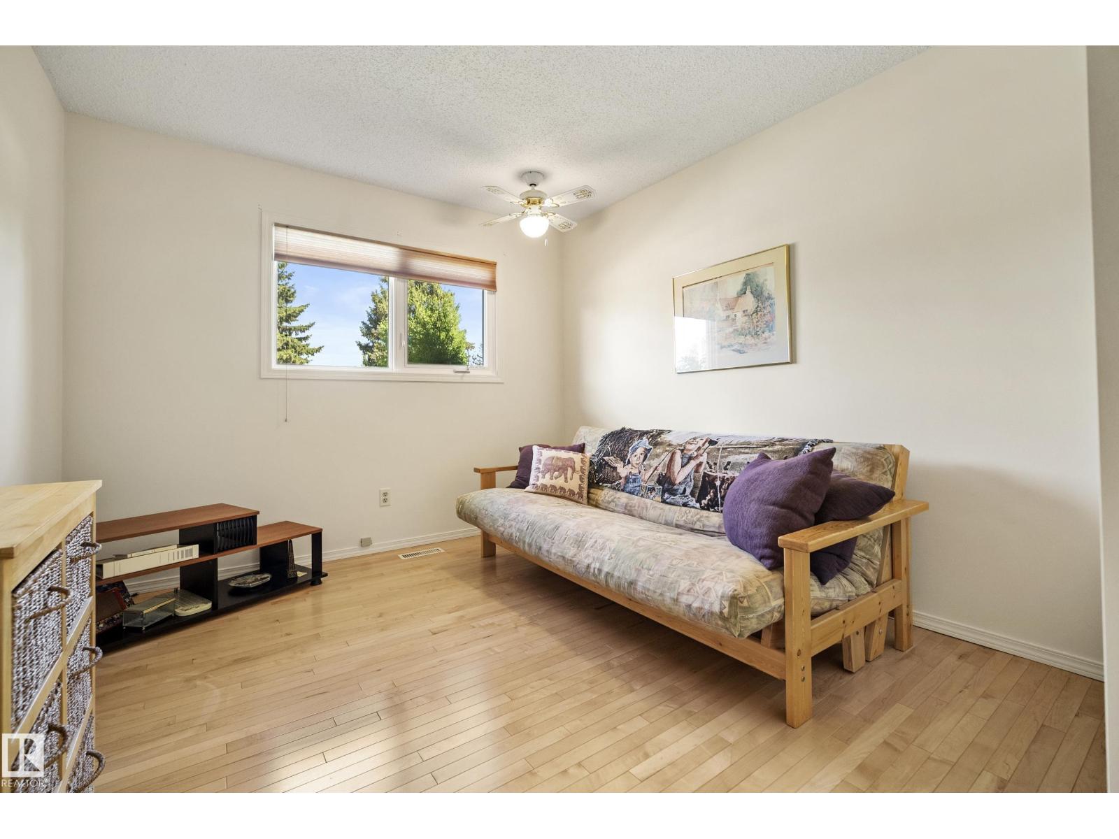 3208 70 ST NW — photo 18
