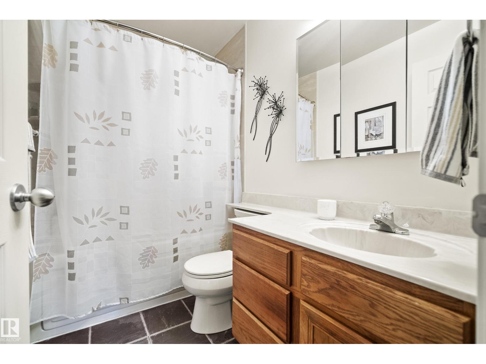 3208 70 ST NW — photo 22