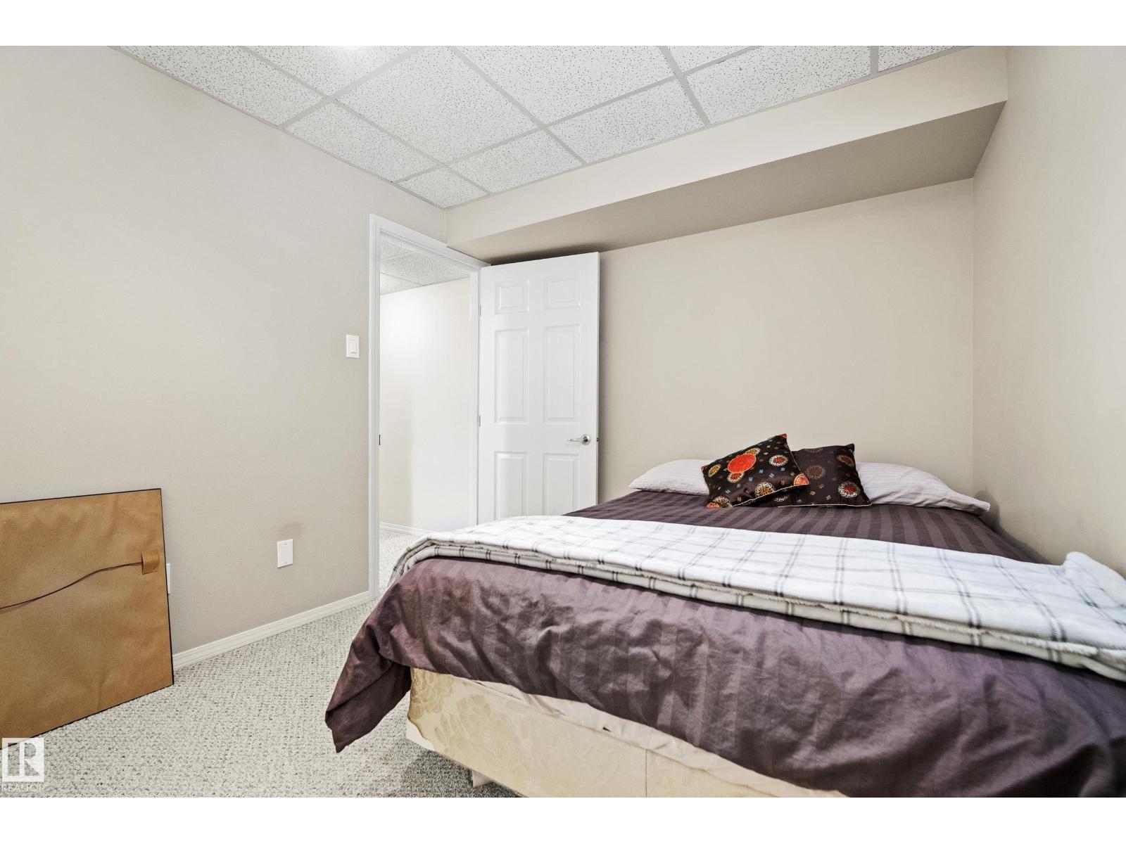 3208 70 ST NW — photo 30