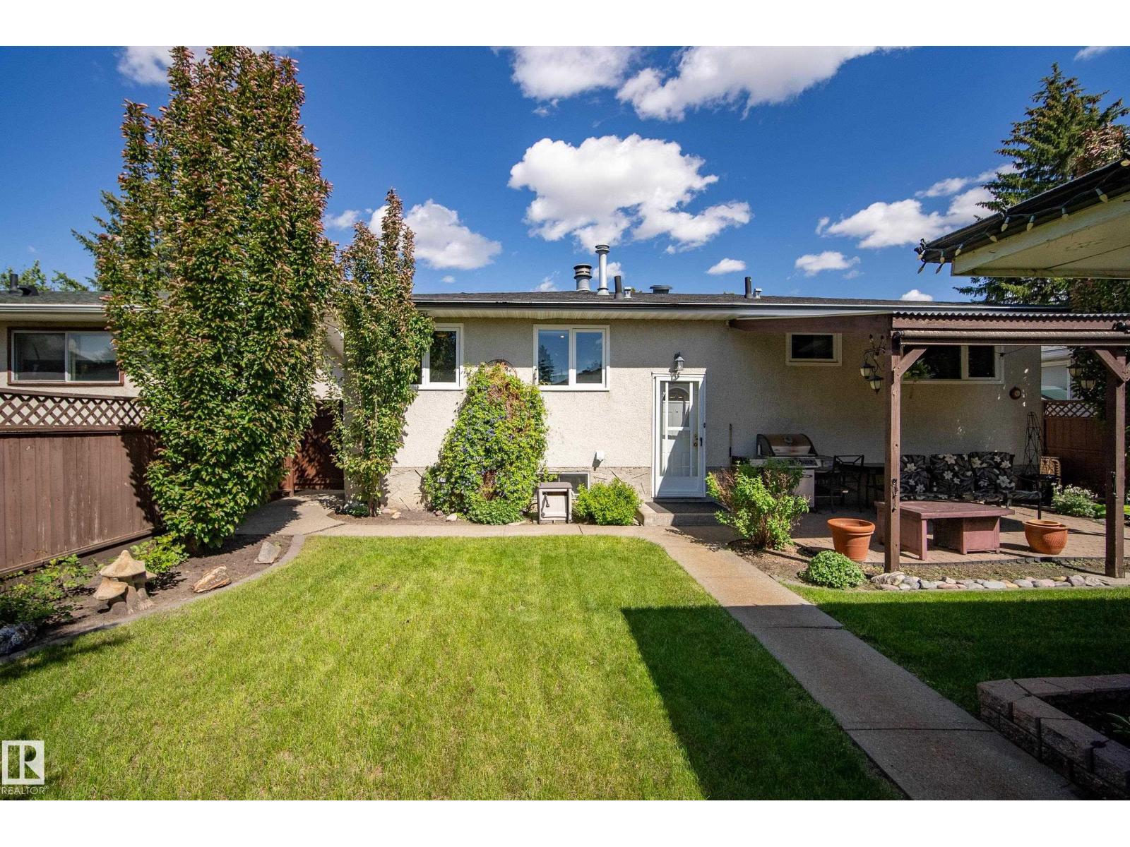 3208 70 ST NW — photo 36
