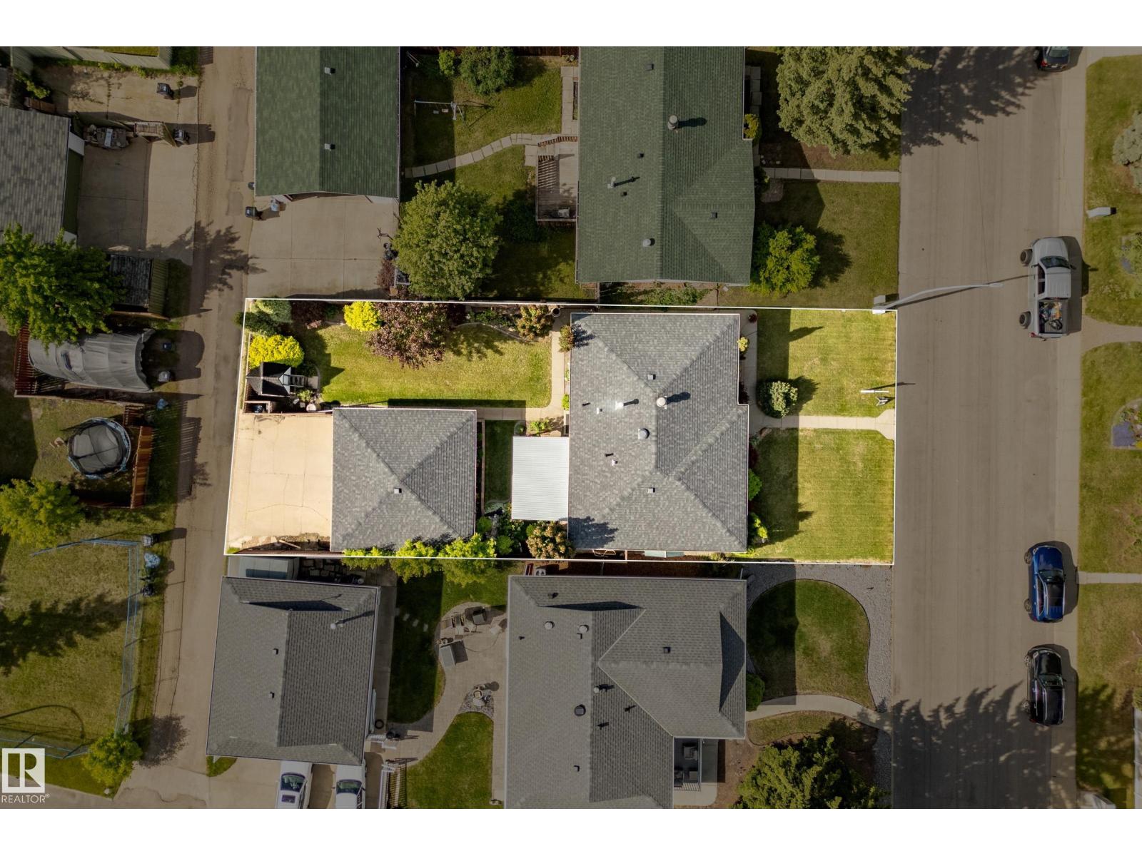 3208 70 ST NW — photo 40