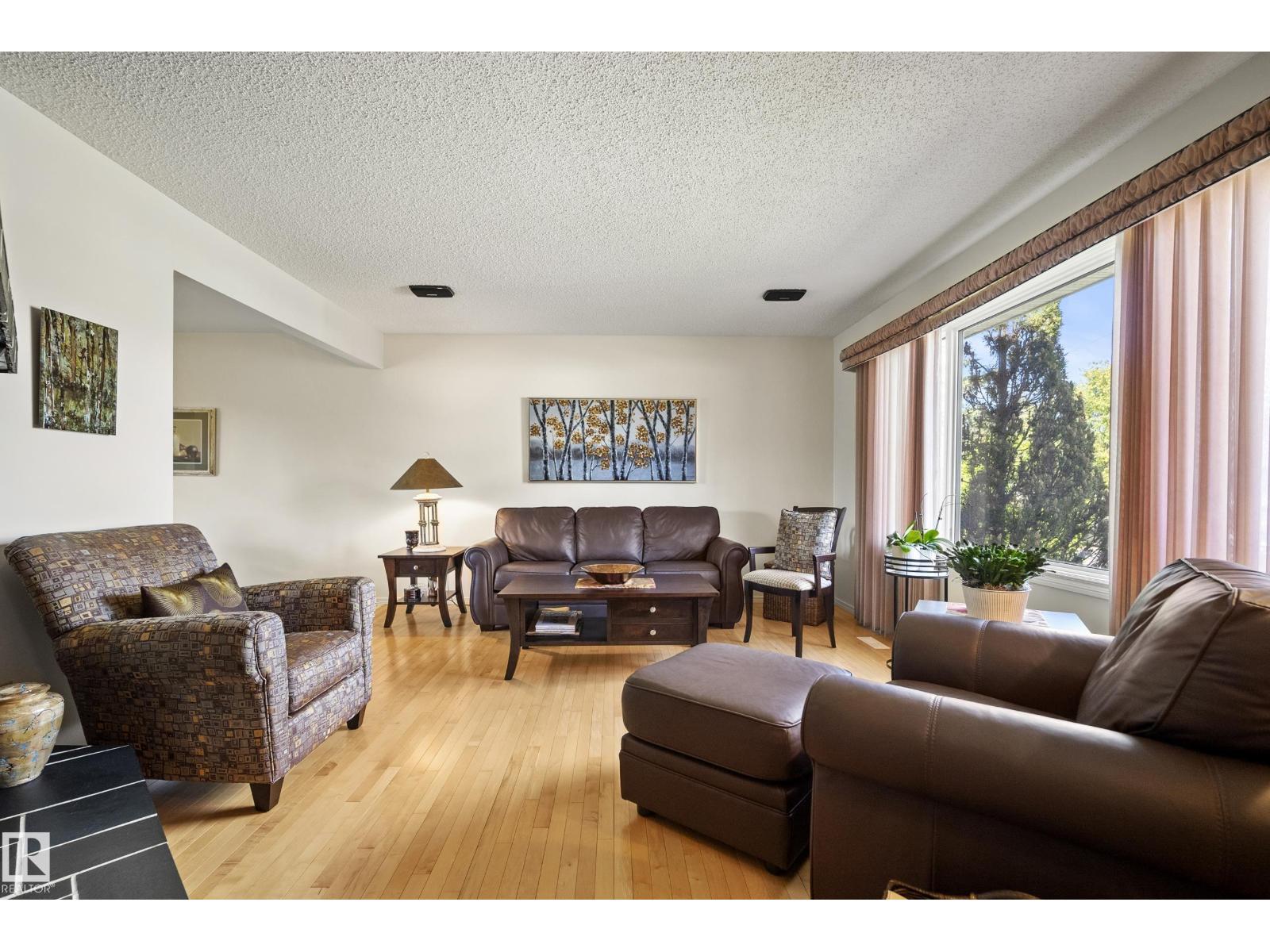 3208 70 ST NW — photo 6