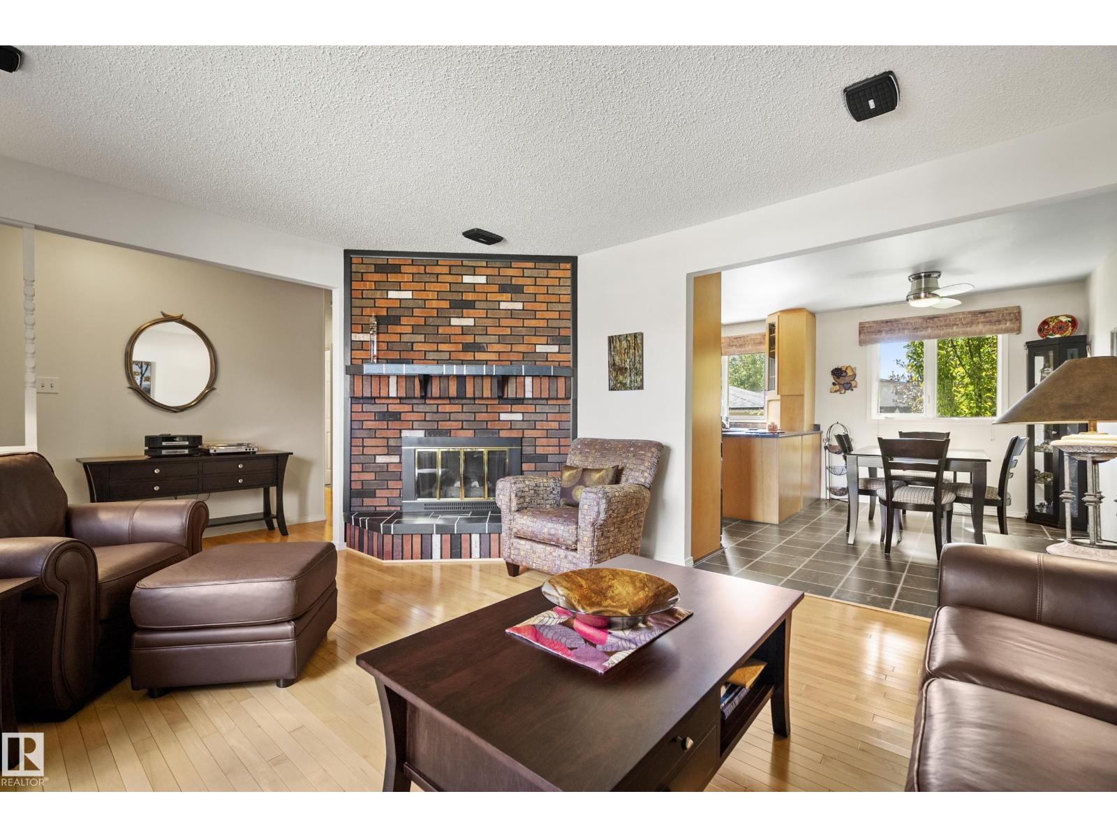 3208 70 ST NW — photo 7