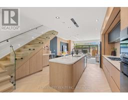 15 Cruikshank Avenue, Toronto, ON M4K1S6 Photo 15
