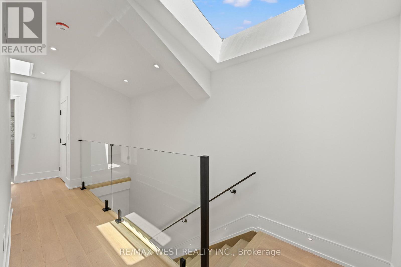 15 CRUIKSHANK AVENUE - 37