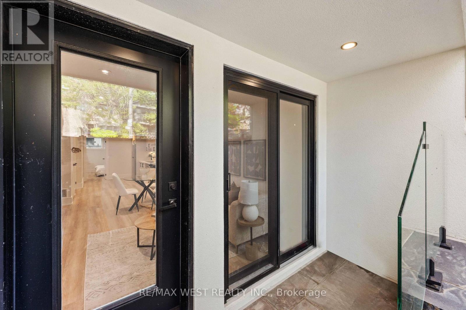 15 CRUIKSHANK AVENUE - 44