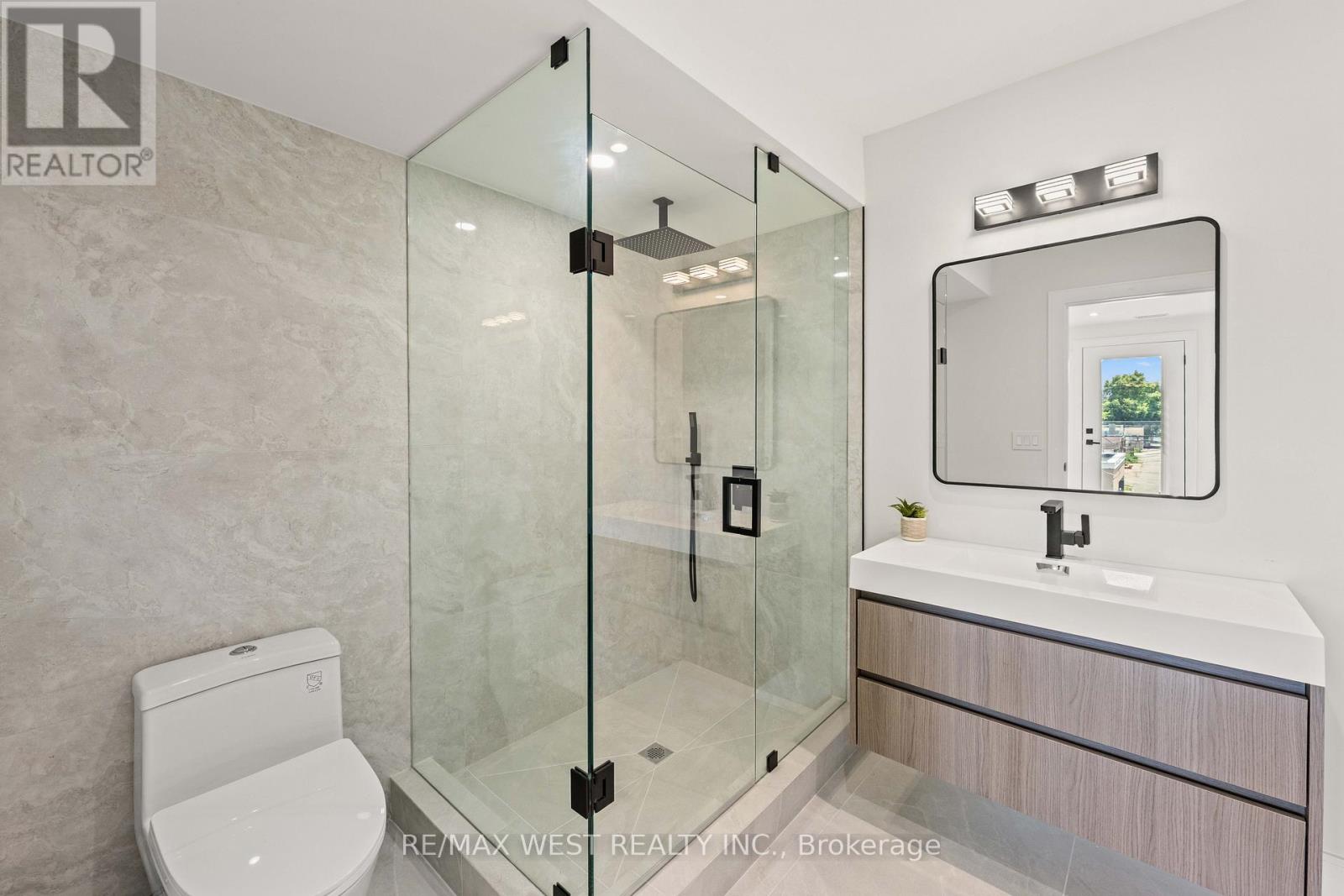 15 CRUIKSHANK AVENUE - 28