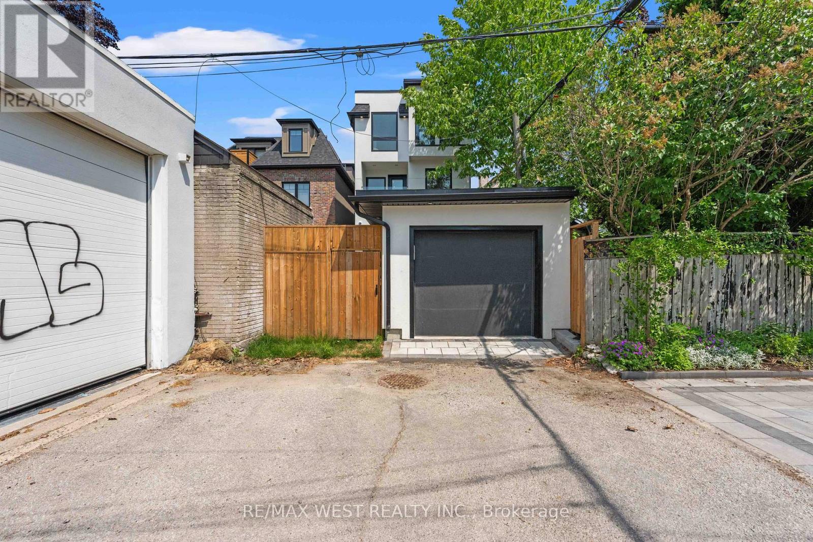 15 CRUIKSHANK AVENUE - 45