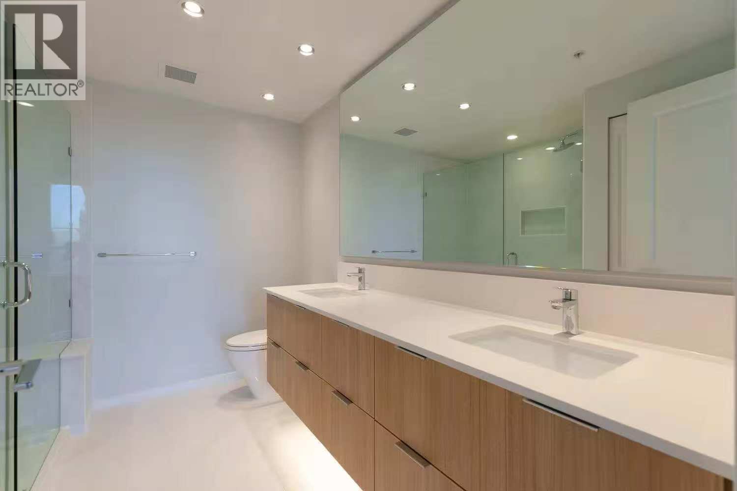 24F 6638 DUNBLANE AVENUE, Burnaby