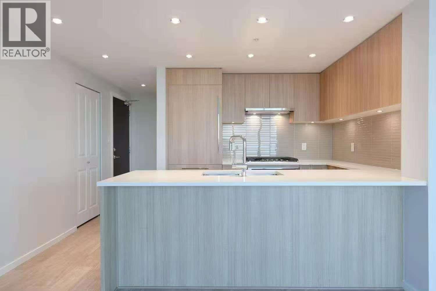 24F 6638 DUNBLANE AVENUE, Burnaby