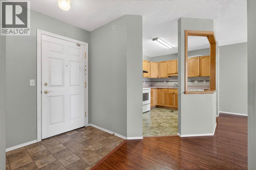 314, 2314 Sienna Park Green SW — photo 8