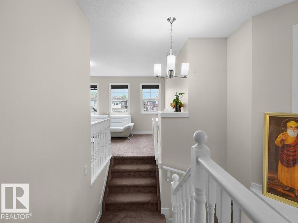 3756 8 ST NW - 18