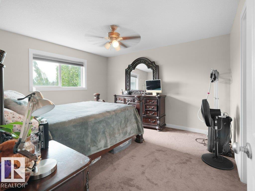 3756 8 ST NW - 28