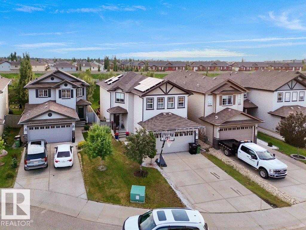 3756 8 ST NW - 46