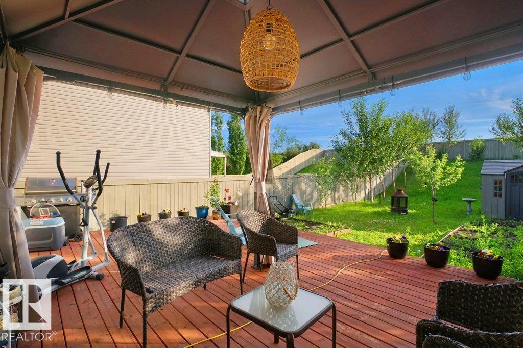3756 8 ST NW — photo 47