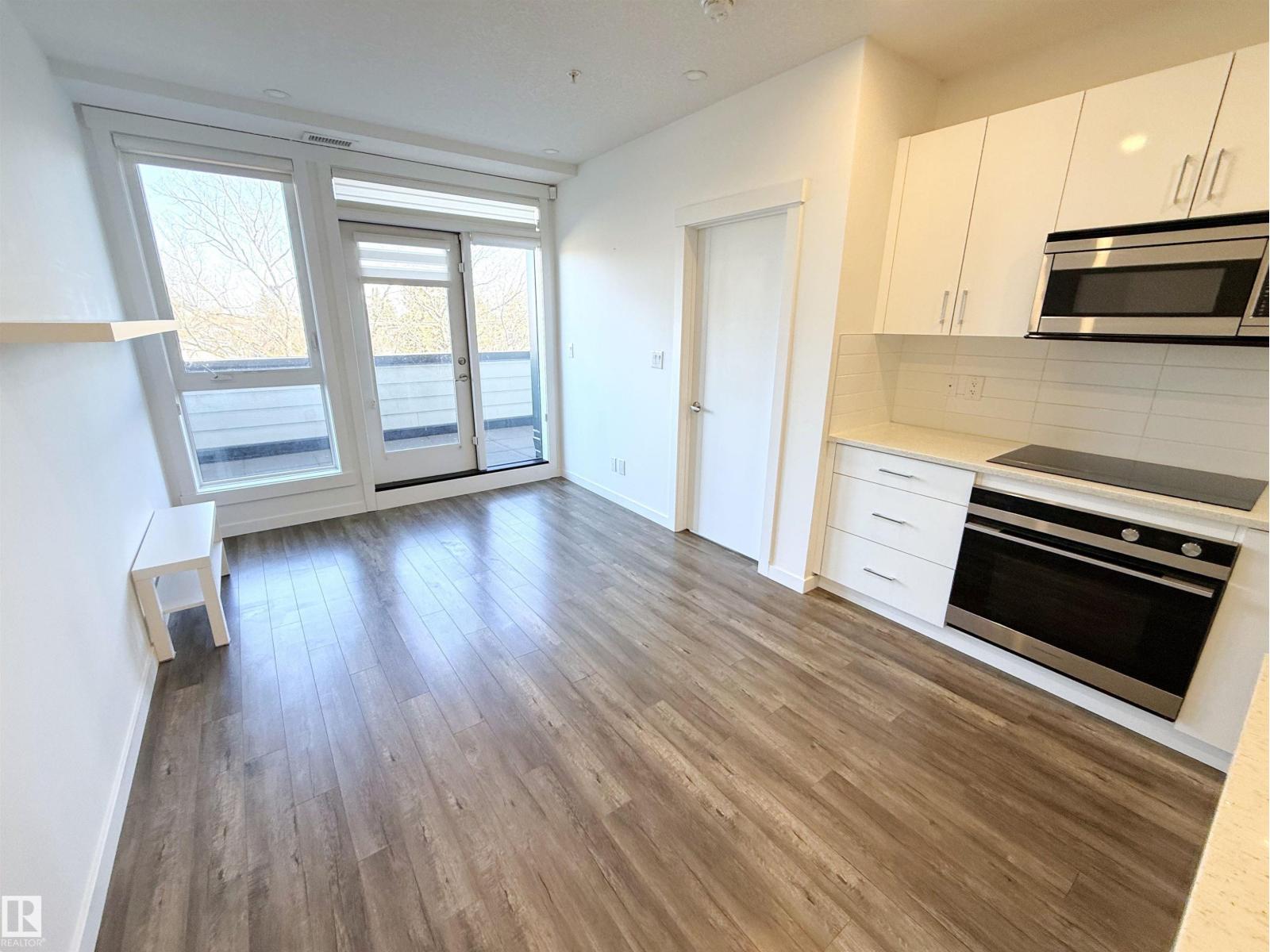 #405 11503 76 AV NW - 18