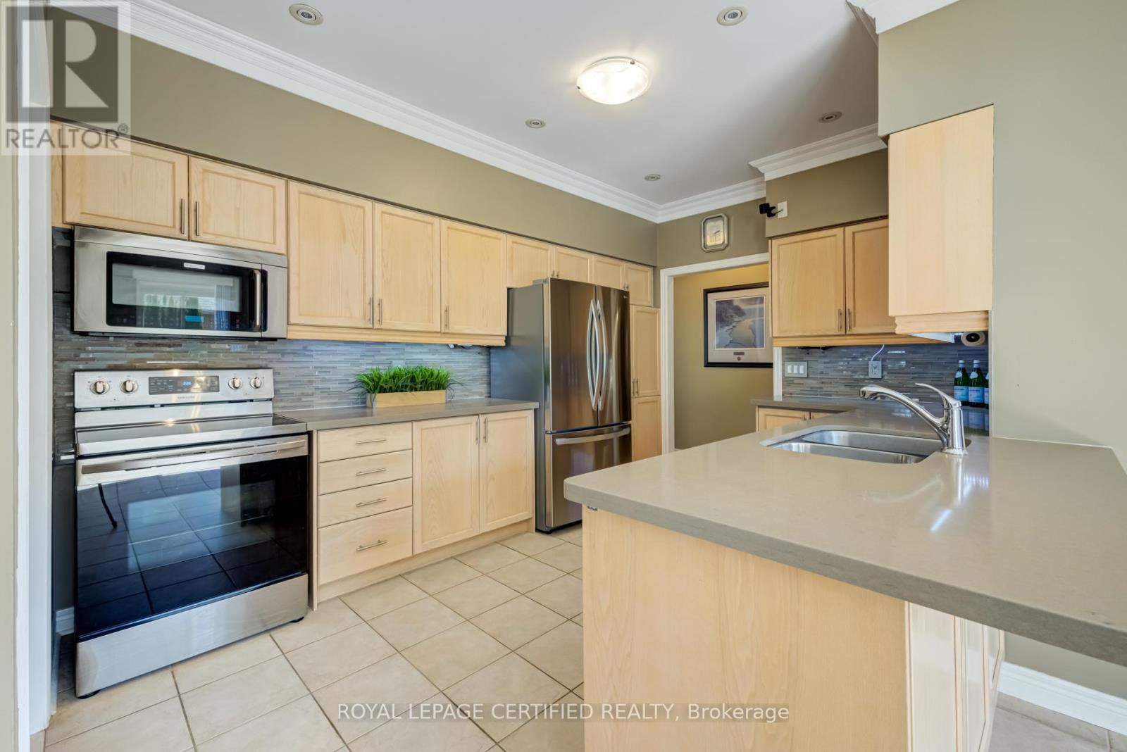2 ORCHARD PARK GATE - 12