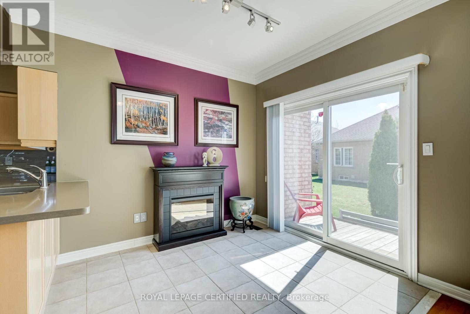 2 ORCHARD PARK GATE - 16