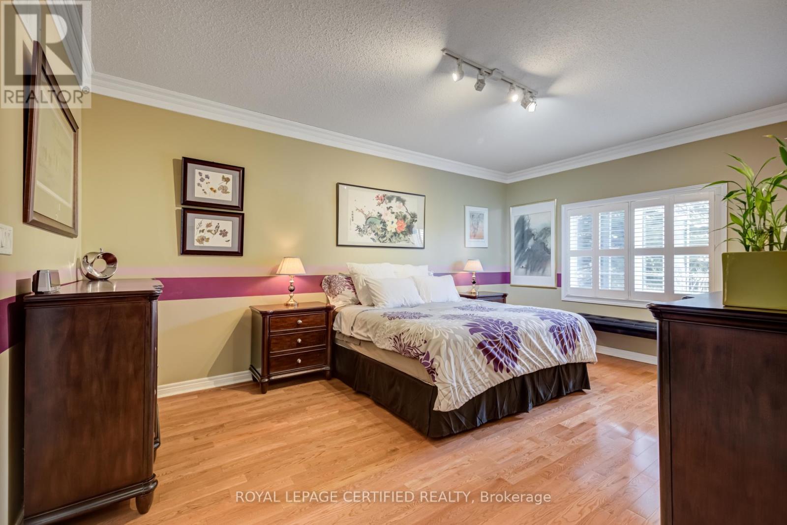 2 ORCHARD PARK GATE - 19