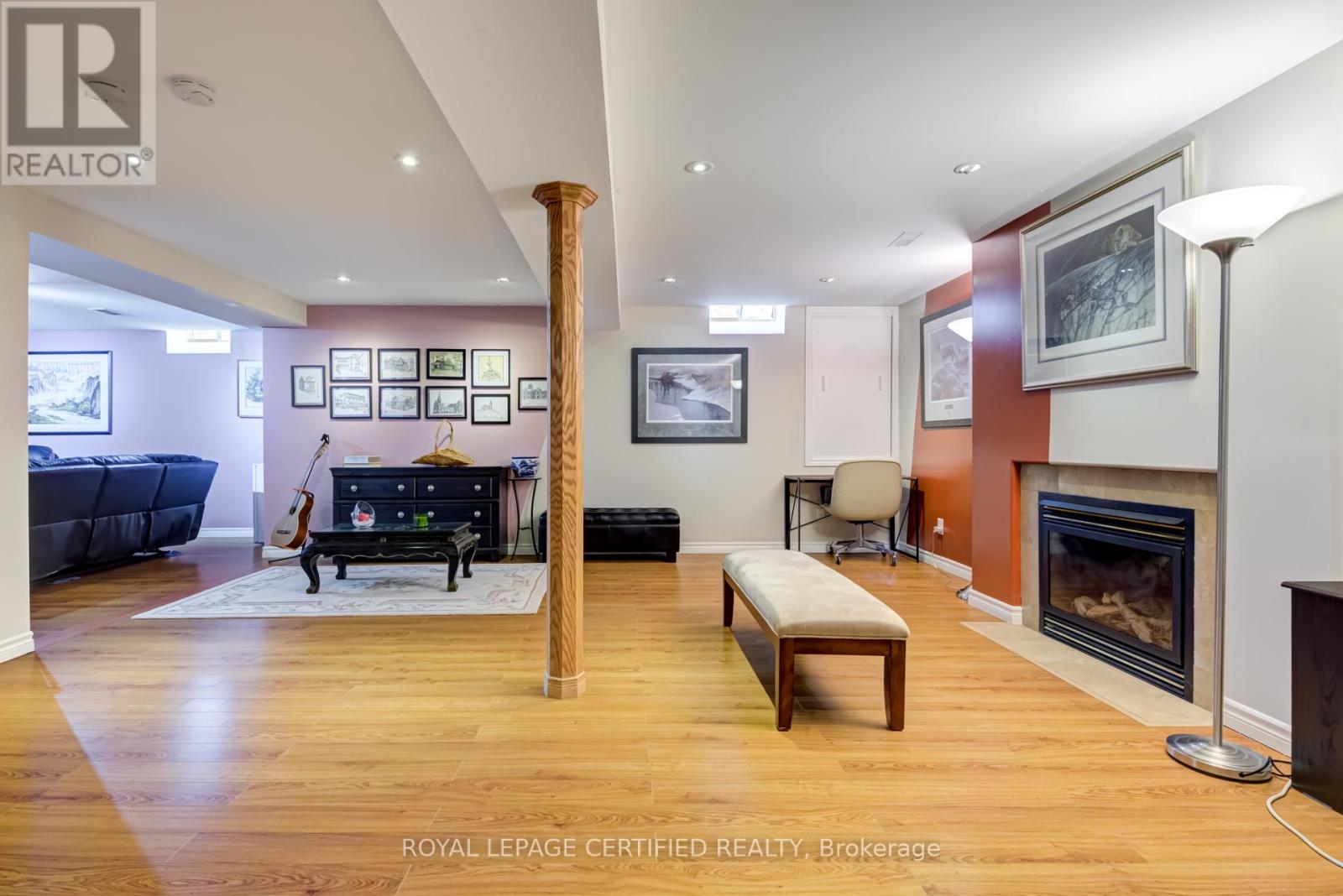 2 ORCHARD PARK GATE - 32