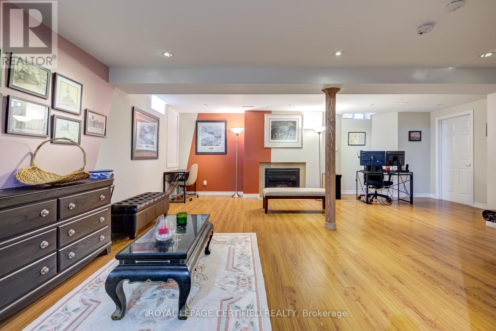 2 ORCHARD PARK GATE - 33