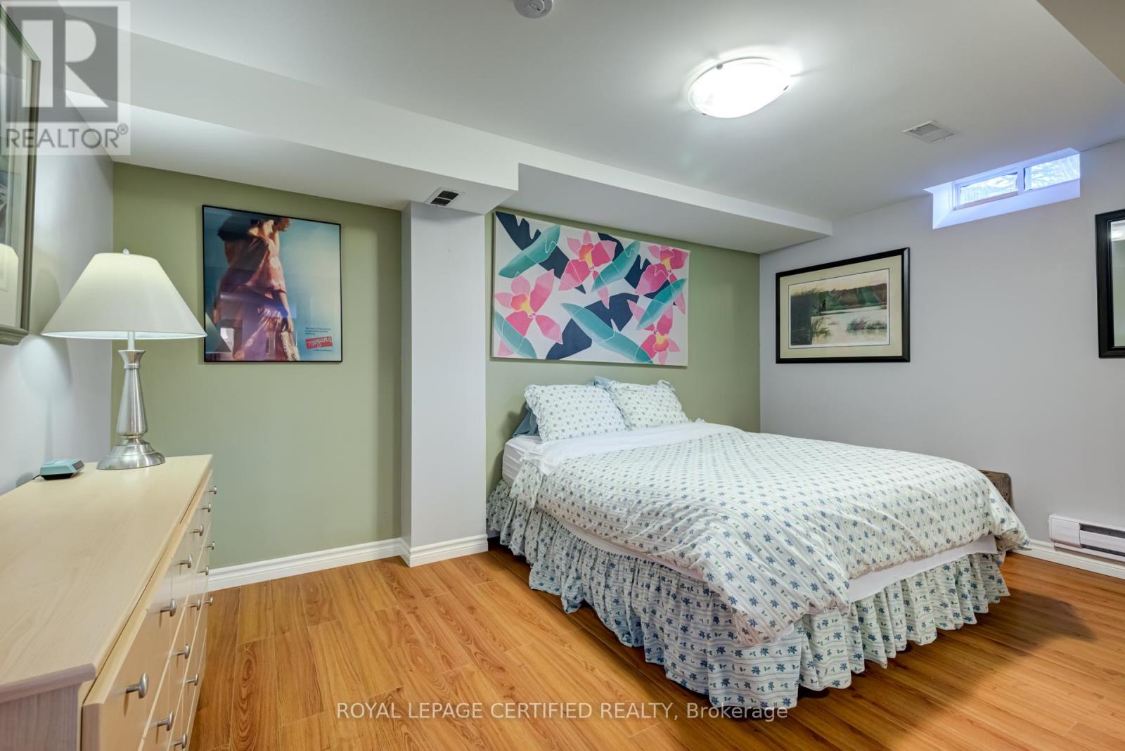 2 ORCHARD PARK GATE - 37