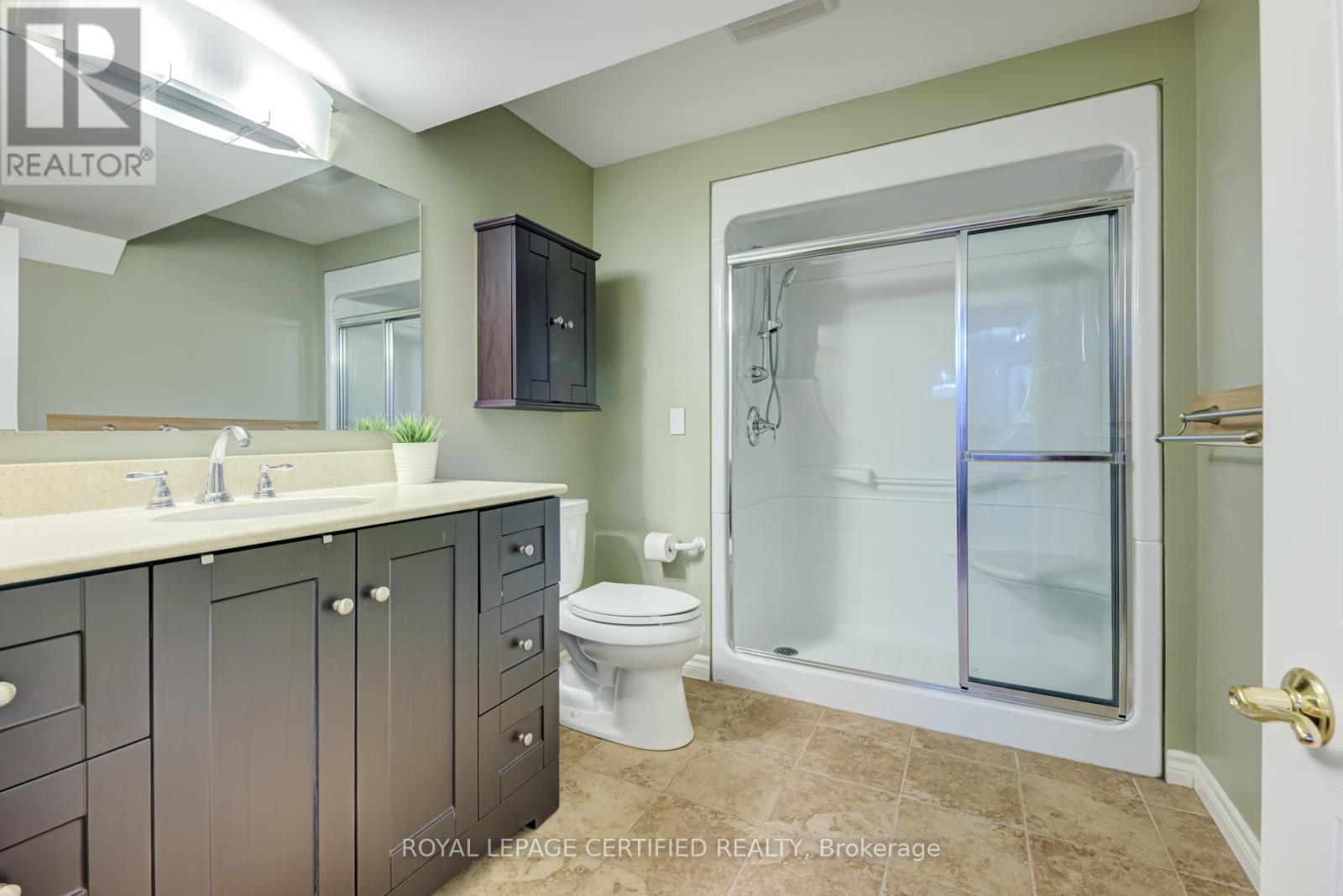 2 ORCHARD PARK GATE - 40