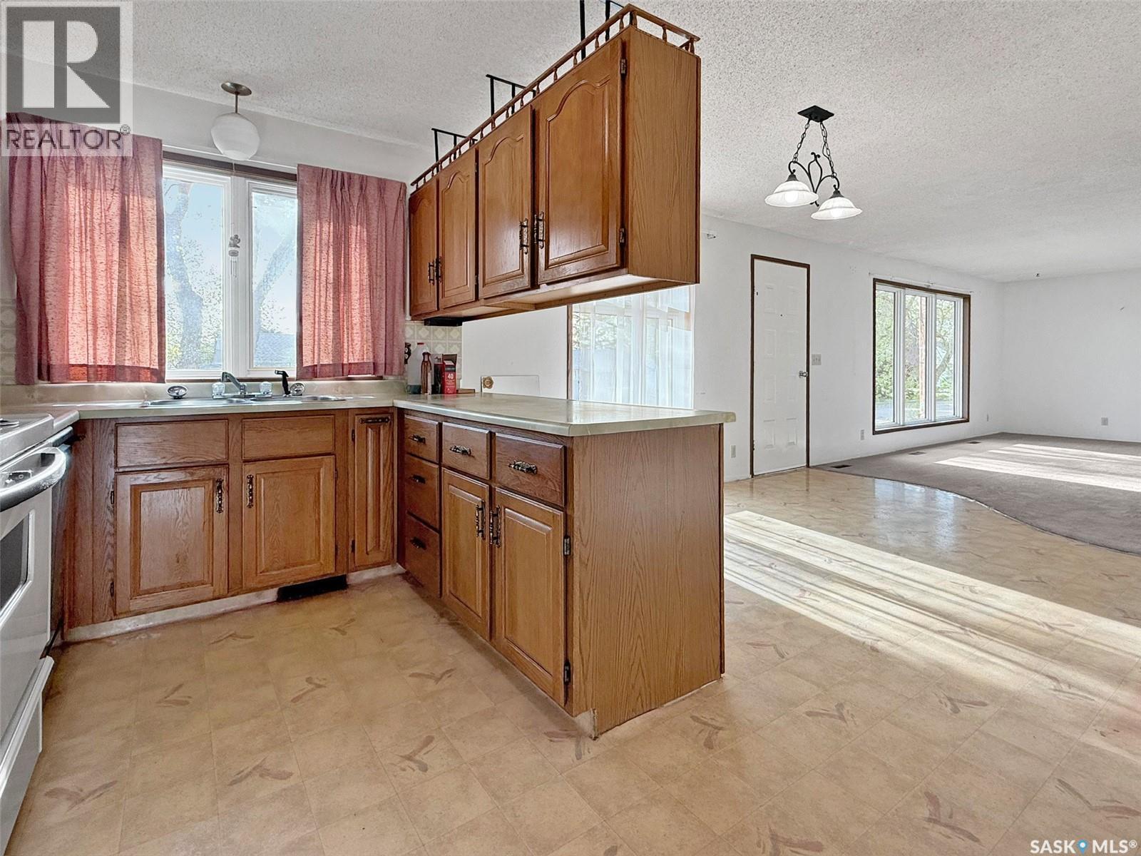 3167 Rutland AVENUE - photo 2