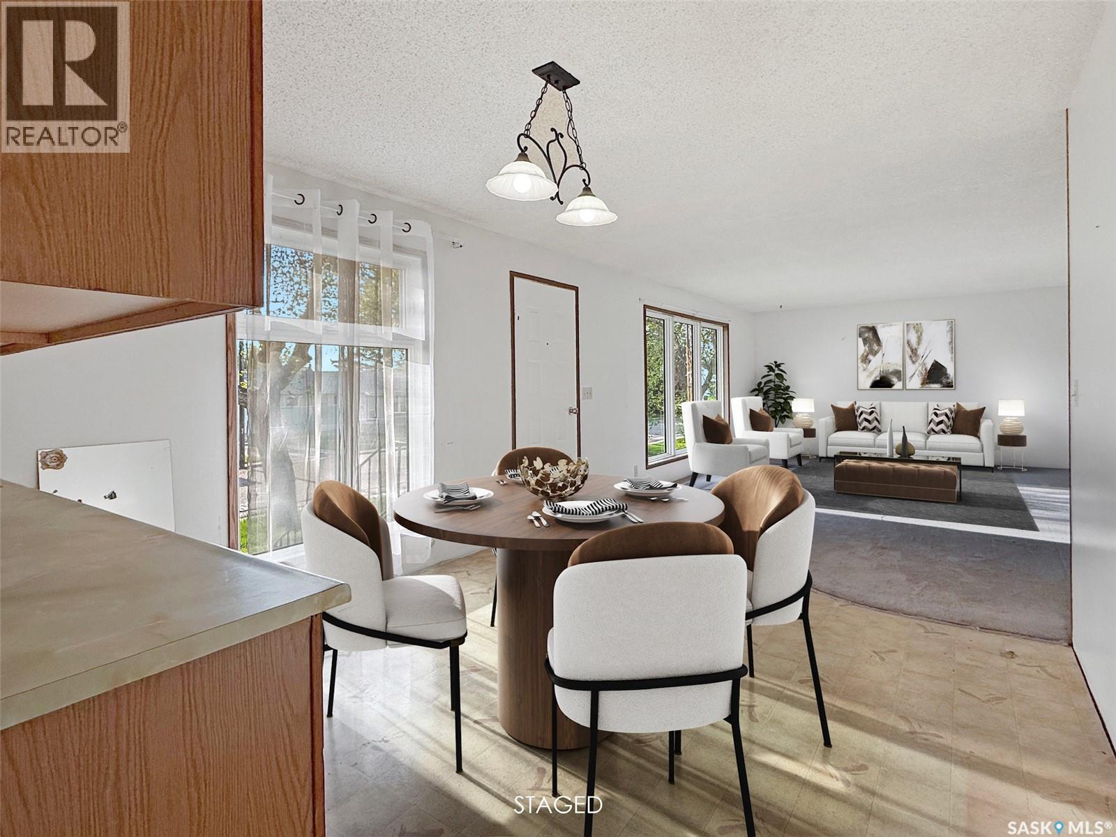 3167 Rutland AVENUE - photo 3
