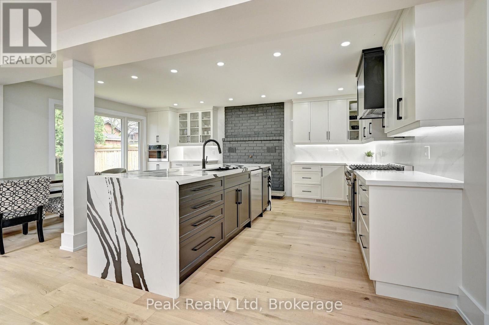 352 STEPHANIE DRIVE - 16