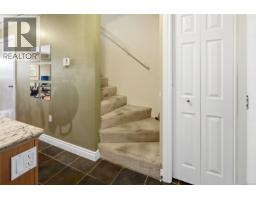 207 991 Cloverdale Ave, Saanich, BC V8X2T5 Photo 14