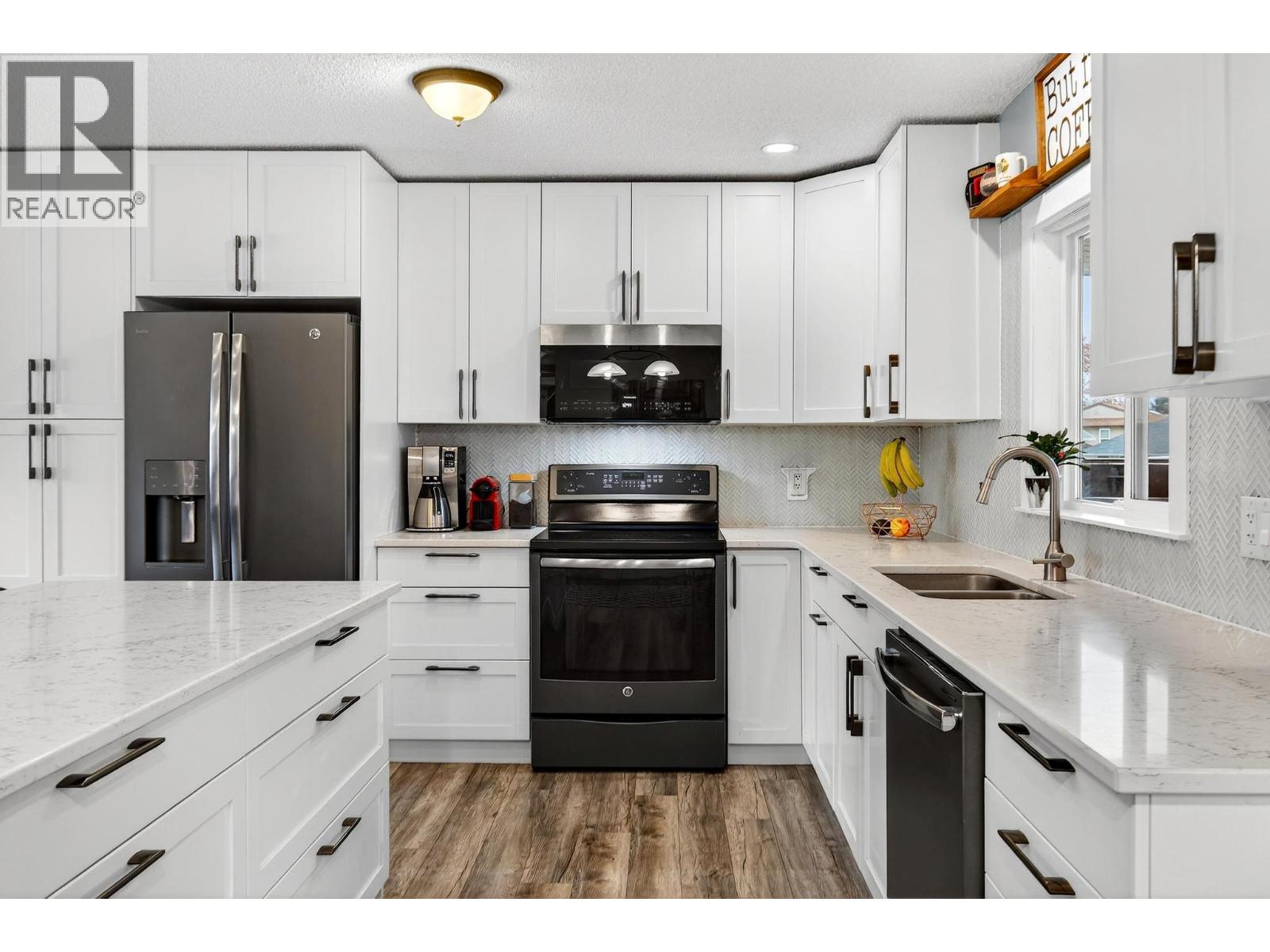 300 Langford Road - 9