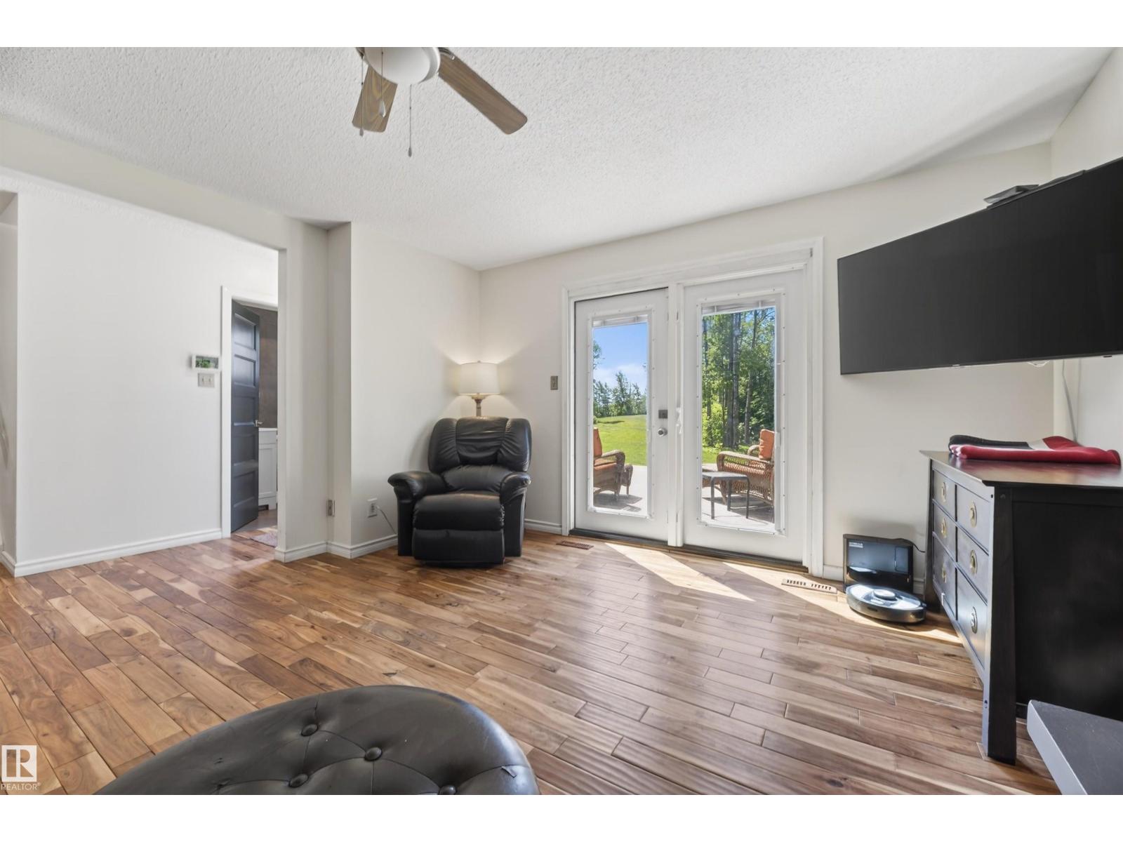 #448 22559 WYE RD — photo 17