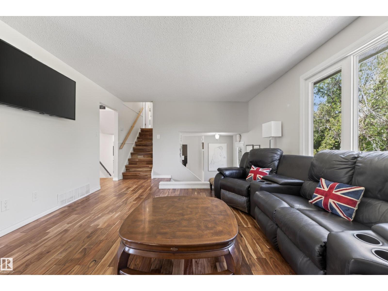 #448 22559 WYE RD — photo 7