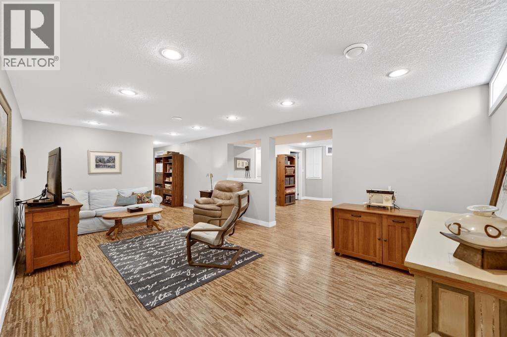 5120 Dalham Crescent NW — photo 26