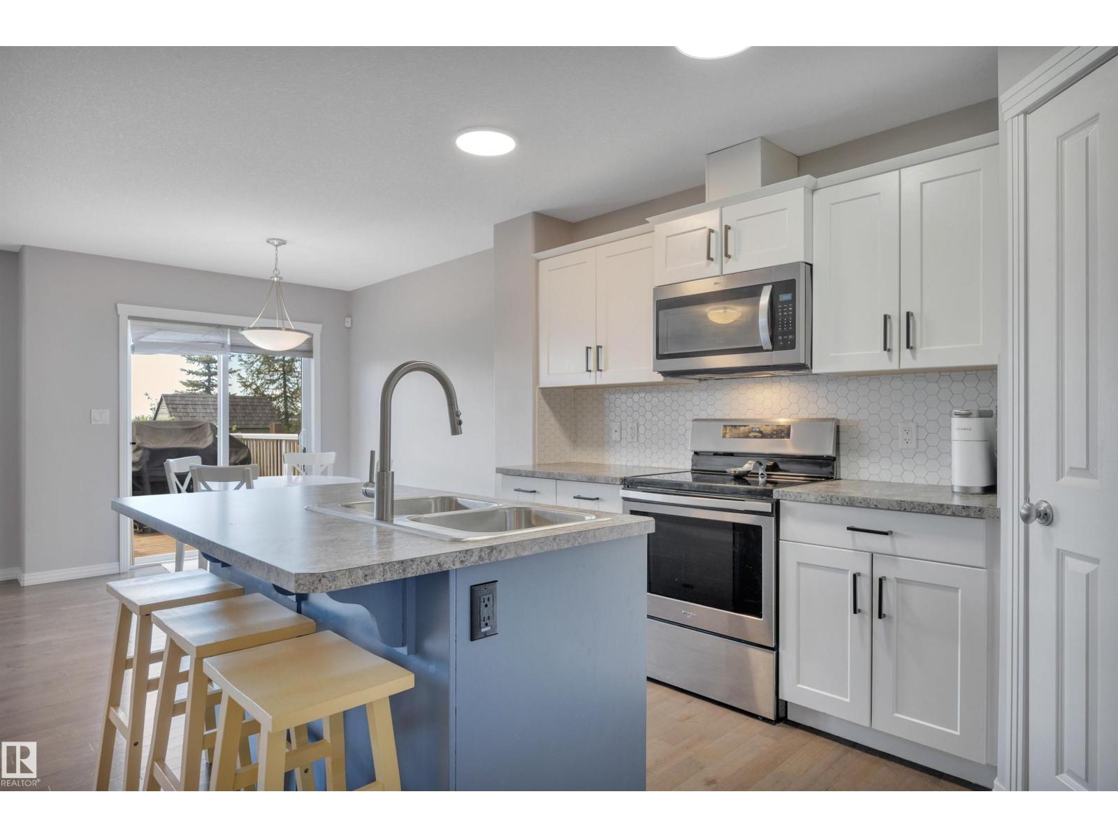 86 SANDALWOOD PL — photo 17