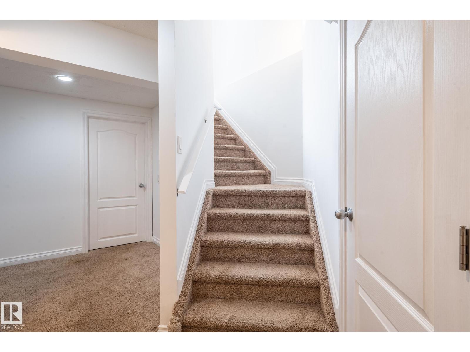 5919 203 ST NW — photo 33