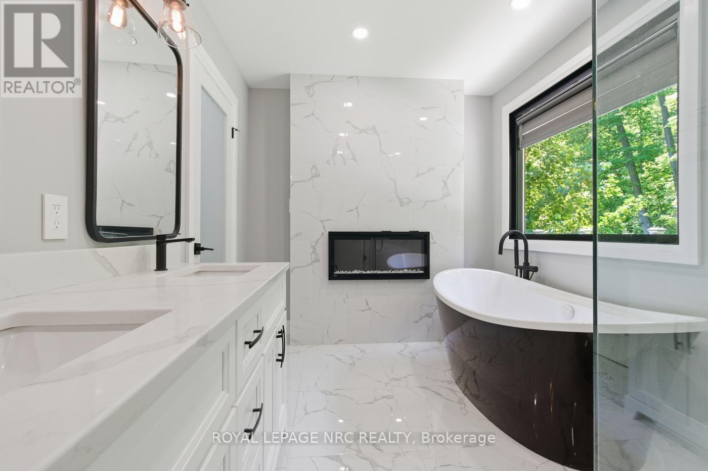 94 DORCHESTER DRIVE - Image 28