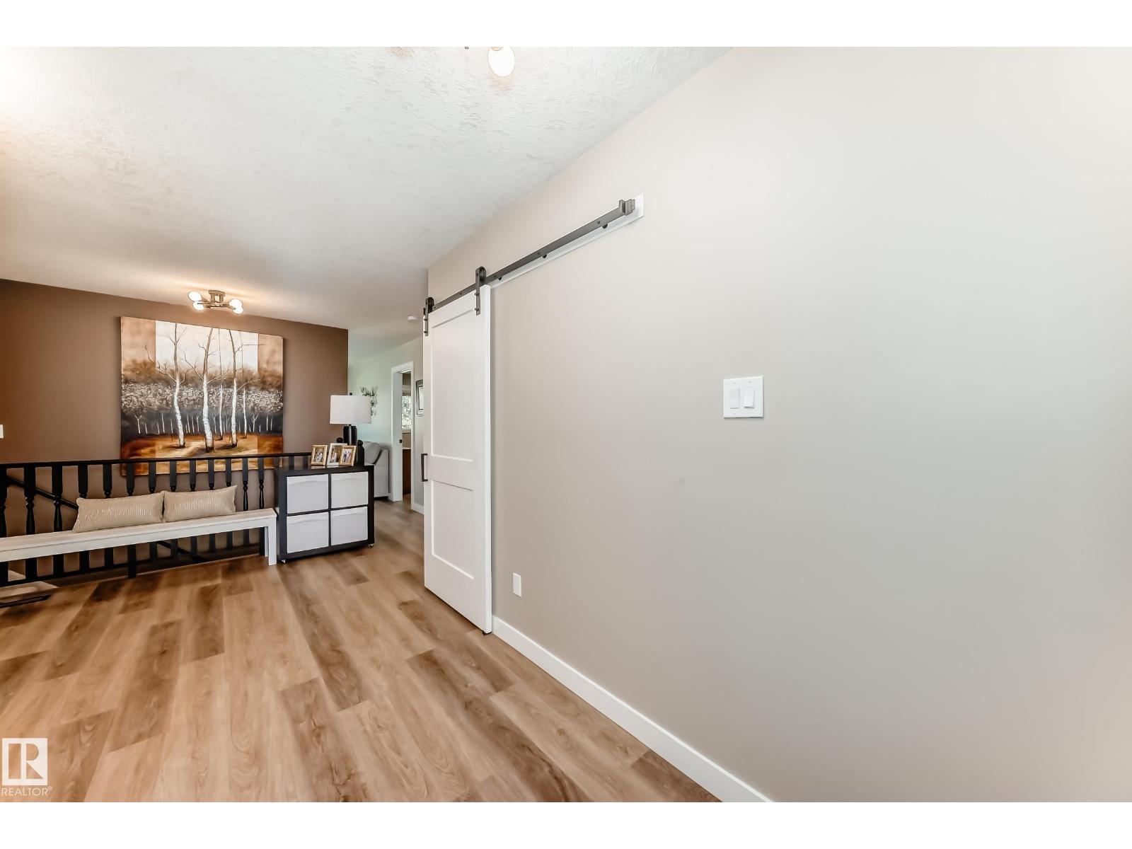 10822 11 AV NW - 3