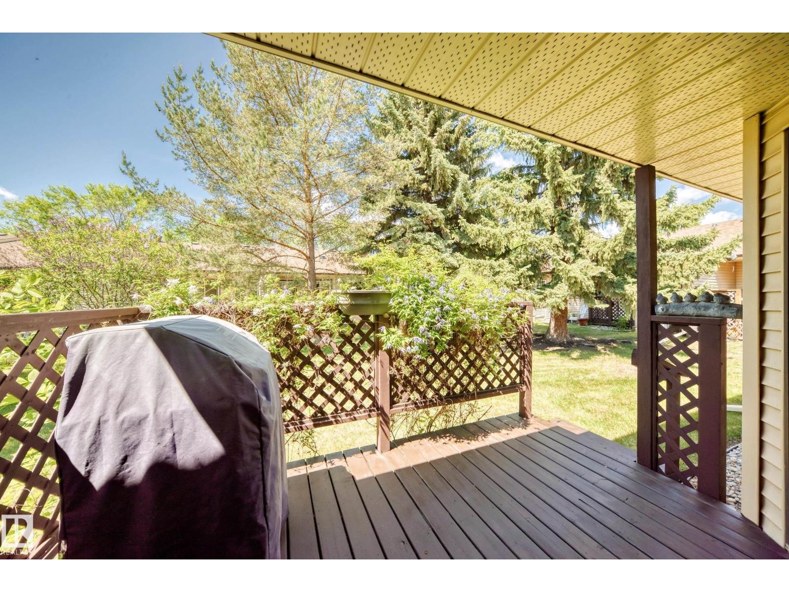 10822 11 AV NW - 15