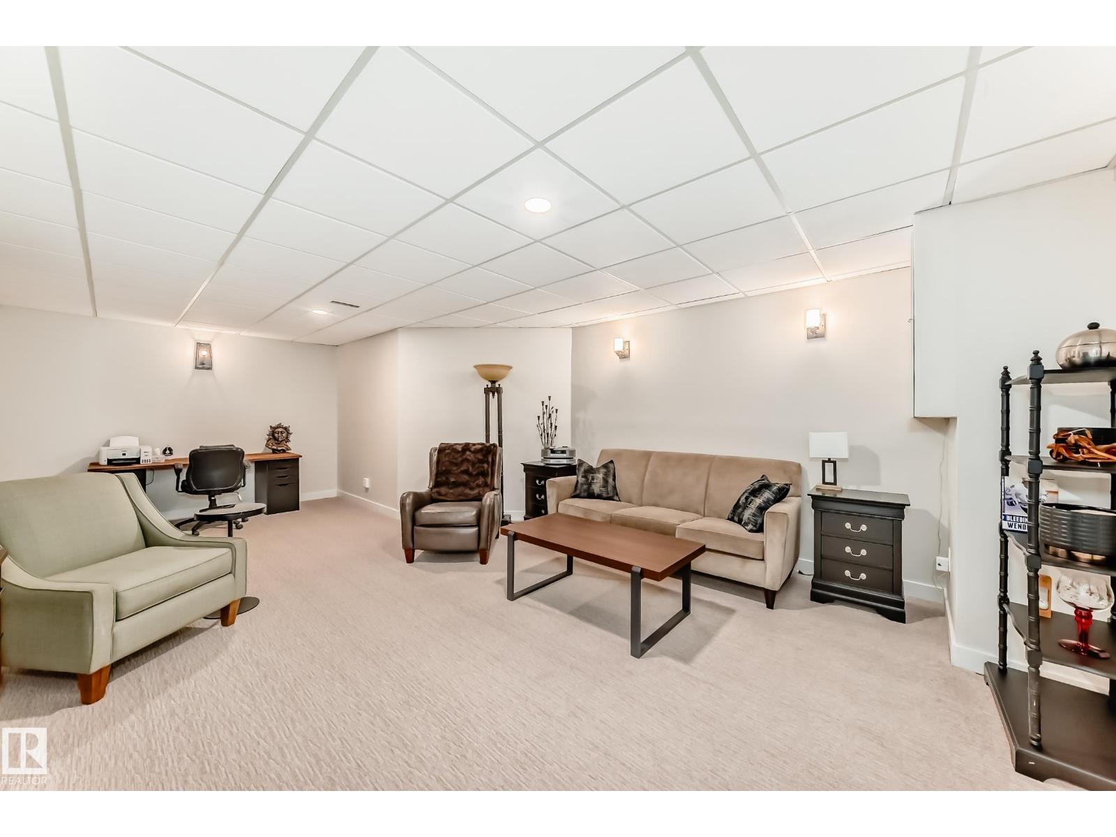 10822 11 AV NW - 23