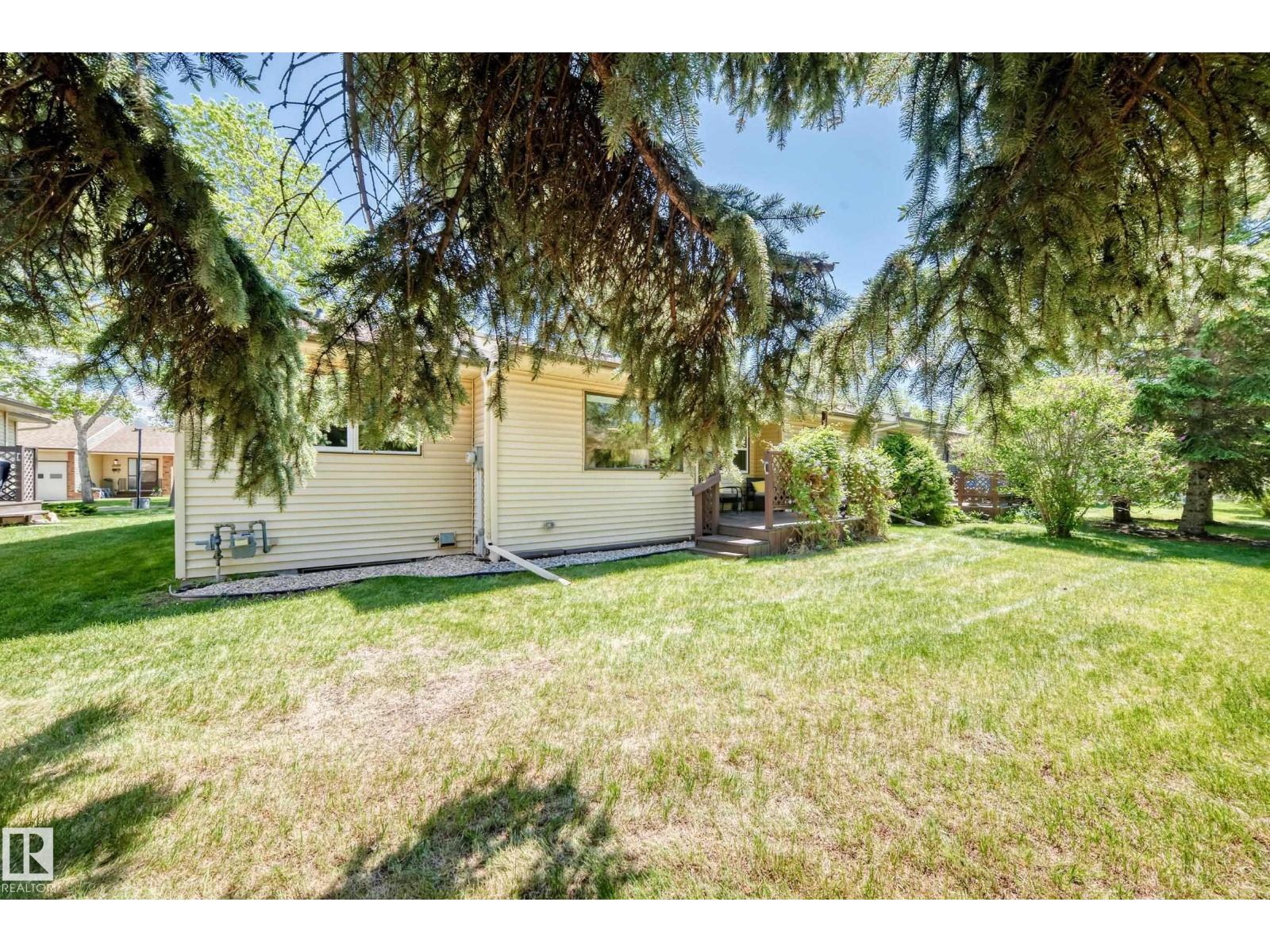 10822 11 AV NW - 33