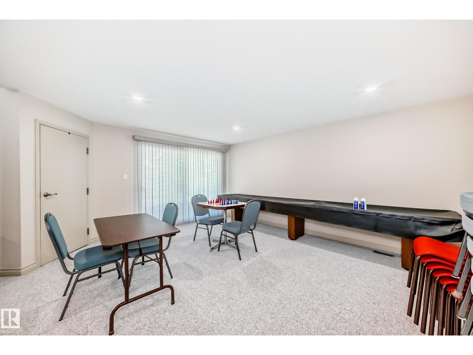 10822 11 AV NW - 45